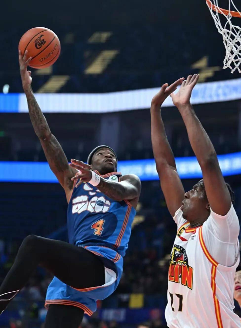 九游会官网-转折点国际米兰遗憾出局，CBA季后赛转会期攻防权衡，悬念犹存，赛程密集仍需轮换的简单介绍